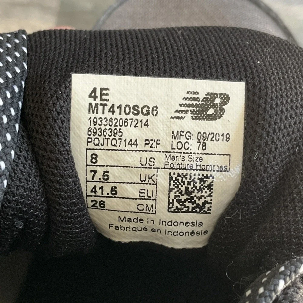 New Balance 410v6 men's size 8 trail running shoes  black gray blue MT410sg6